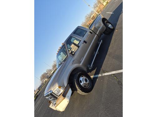 Gold 2006 Ford F-350 Lariat Crew Cab Super Duty