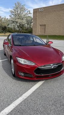 Red 2015 Tesla Model S 90D