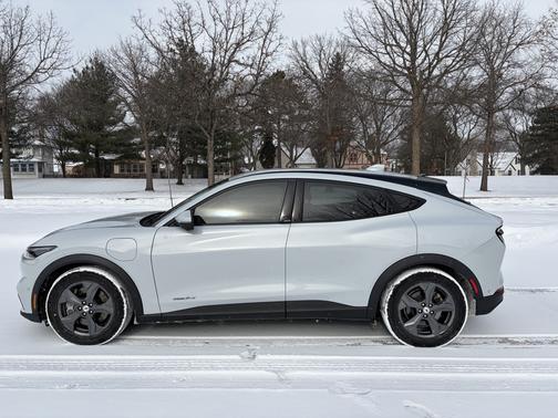 2021 Ford Mustang Mach-E Select