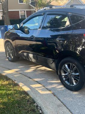 Black 2015 Hyundai TUCSON SE
