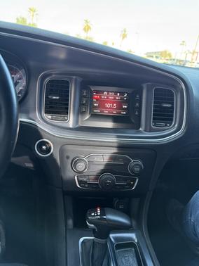 2016 Dodge Charger SE