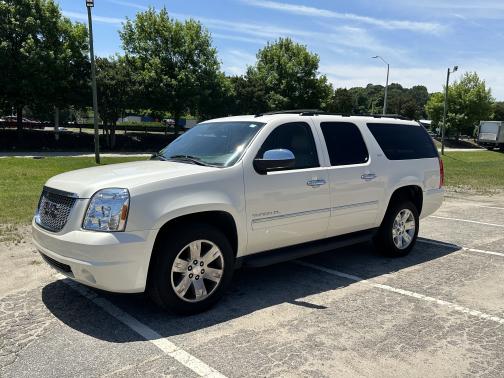 2011 GMC Yukon XL 1500 SLT
