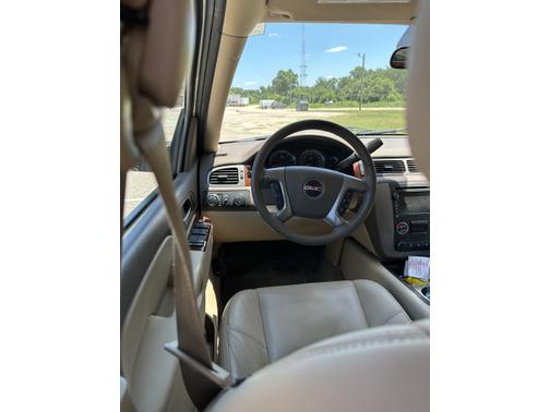 2011 GMC Yukon XL 1500 SLT
