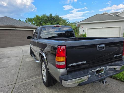 Black 2000 Chevrolet Silverado 1500 LS Extended Cab