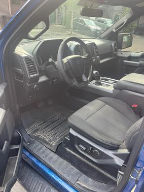 Blue 2017 Ford F-150 XLT