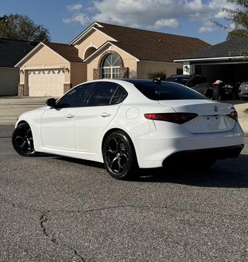 2019 Alfa Romeo Giulia Base