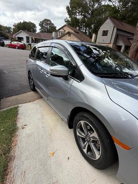 Silver 2018 Honda Odyssey Touring