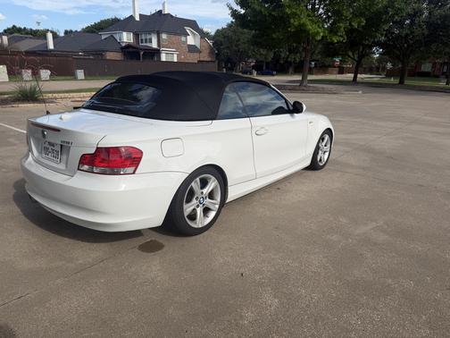 White 2011 BMW 128 i