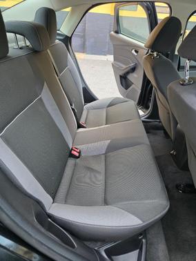 Black 2013 Ford Focus SE