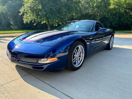 Blue 2004 Chevrolet Corvette Z06