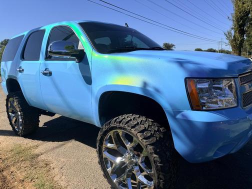Blue 2010 Chevrolet Tahoe LT