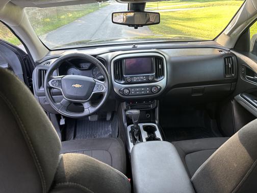 Black 2016 Chevrolet Colorado LT