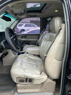 Black 2001 GMC Yukon SLT