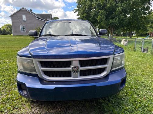 Blue 2010 Dodge Dakota Big Horn/Lone Star