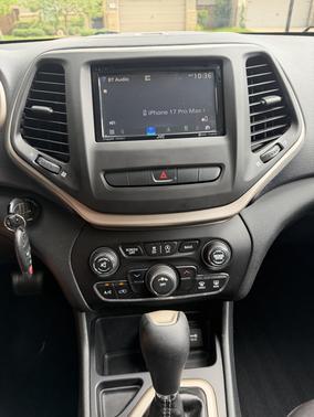 Silver 2015 Jeep Cherokee Latitude