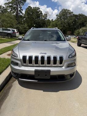 Silver 2015 Jeep Cherokee Latitude