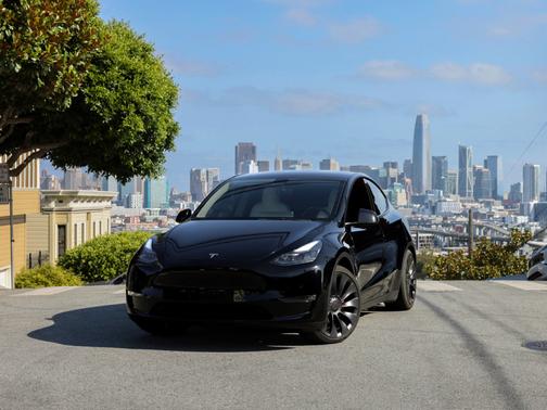 2022 Tesla Model Y Performance