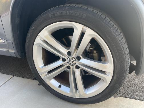 2016 Volkswagen Tiguan R-Line