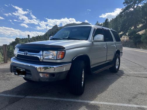Gray 2002 Toyota 4Runner SR5