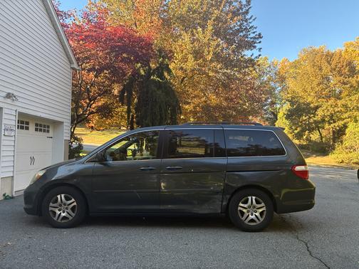 Gray 2006 Honda Odyssey EX-L