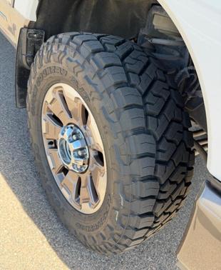 White 2023 Ford F-250 King Ranch
