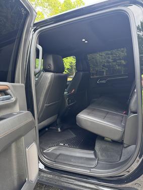 Black 2024 Chevrolet Silverado 2500 High Country
