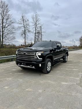 Black 2024 Chevrolet Silverado 2500 High Country