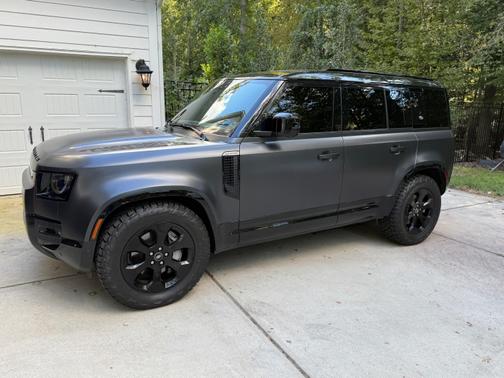 2022 Land Rover Defender X-Dynamic SE