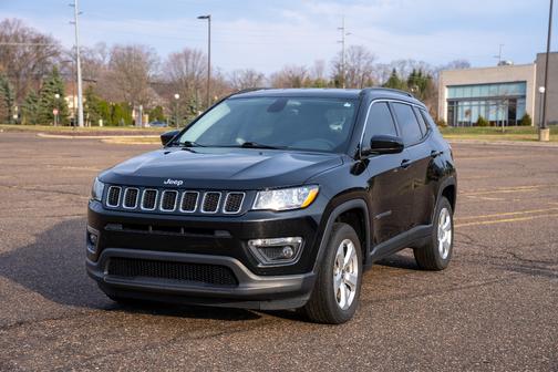 Black 2018 Jeep Compass Latitude