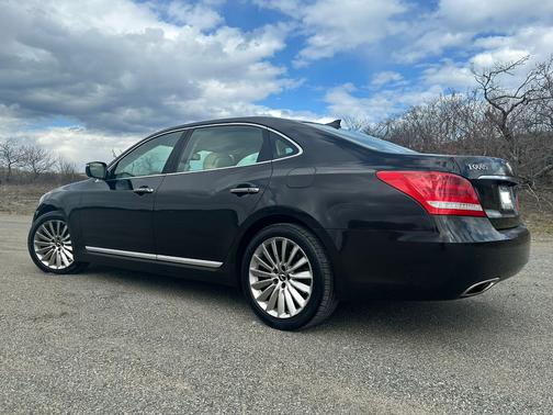 Black 2014 Hyundai Equus Signature