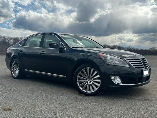Black 2014 Hyundai Equus Signature