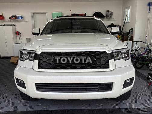 White 2013 Toyota Sequoia Platinum