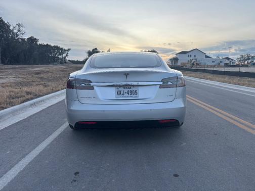 2018 Tesla Model S 75D