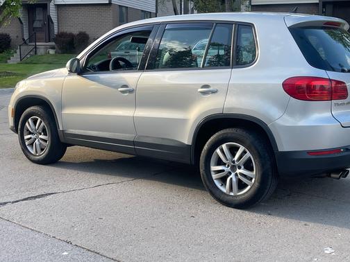 Silver 2014 Volkswagen Tiguan Auto S