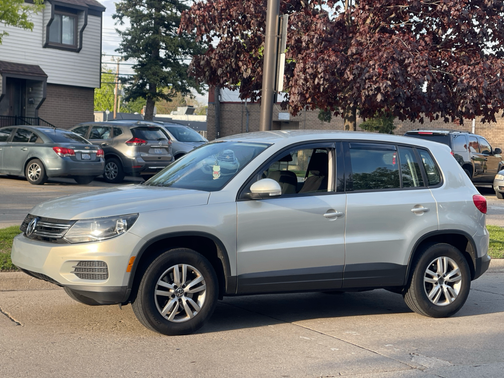 Silver 2014 Volkswagen Tiguan Auto S