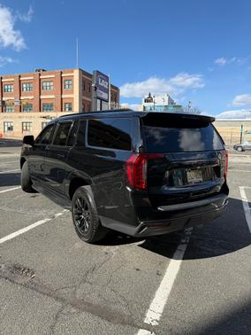 2021 GMC Yukon XL SLT