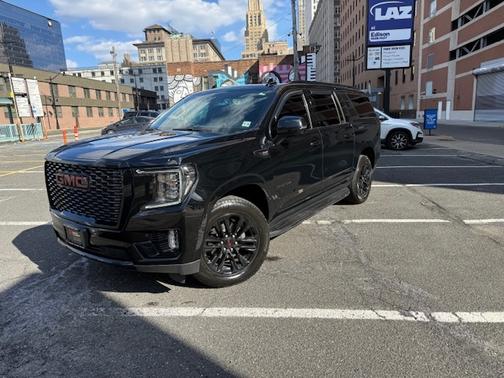 2021 GMC Yukon XL SLT