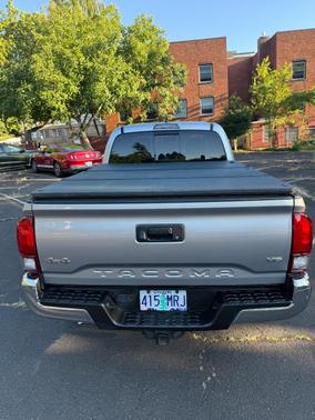Silver 2018 Toyota Tacoma SR5
