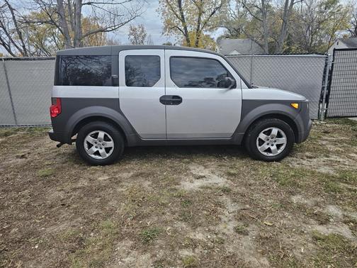 2004 Honda Element EX