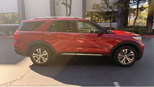 2020 Ford Explorer Platinum