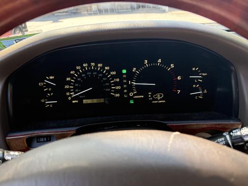 2002 Lexus LX 470 Base