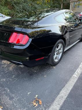 Black 2017 Ford Mustang V6