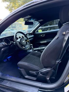 Black 2017 Ford Mustang V6