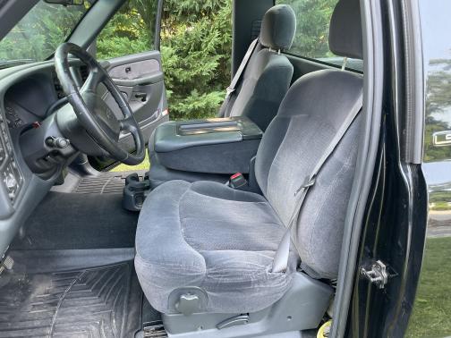 2001 Chevrolet Silverado 1500 LS