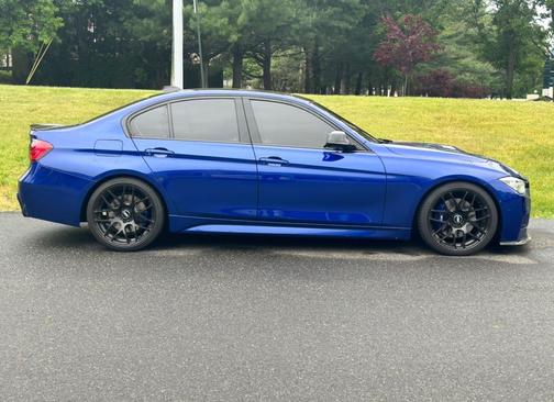 Blue 2016 BMW 340 i