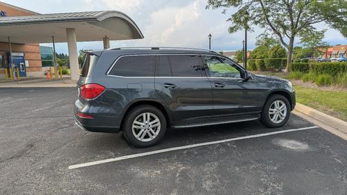 Gray 2014 Mercedes-Benz GL-Class GL 450 4MATIC