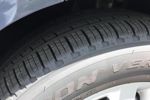 Gray 2014 Mercedes-Benz GL-Class GL 450 4MATIC