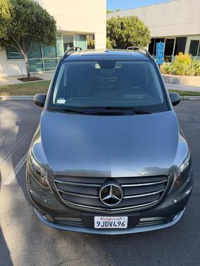 Gray 2022 Mercedes-Benz Metris Standard Roof