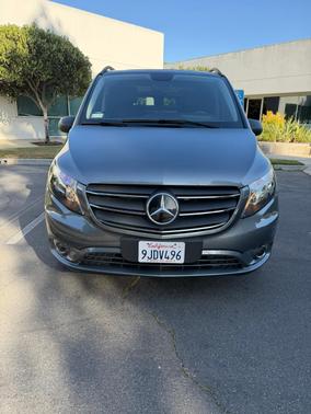 Gray 2022 Mercedes-Benz Metris Standard Roof