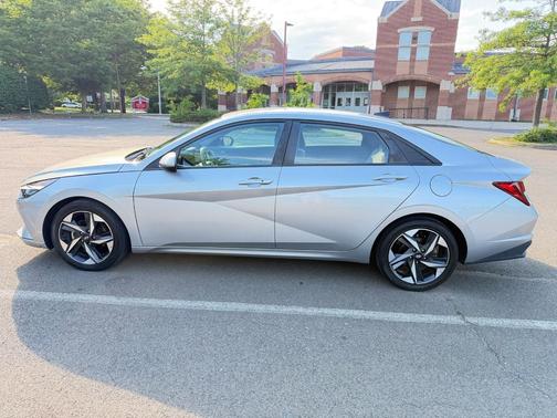 Silver 2023 Hyundai ELANTRA SEL